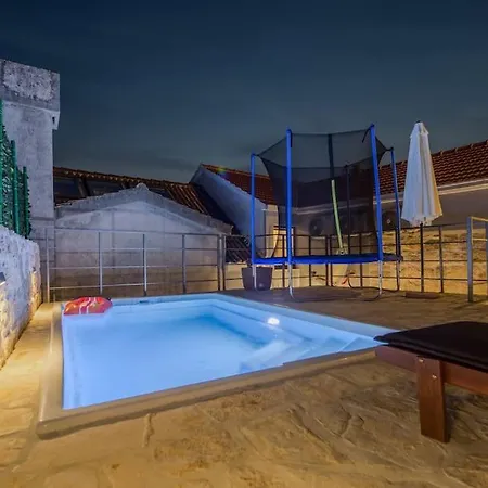 Nonno With Pool טוצפי